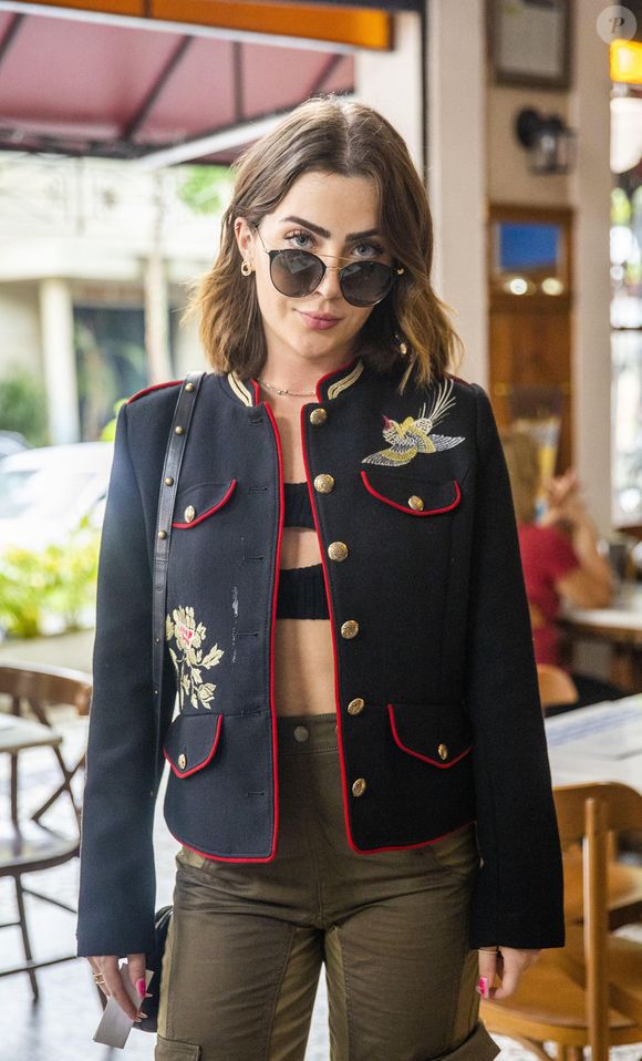 Jade Picon é uma das 10 primeiras famosas mais elogiadas quando o assunto são os pés