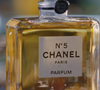 Atualmente, o perfume continua sendo um dos mais desejados do mundo e mantém a fórmula criada há mais de um século, preservada pela marca francesa