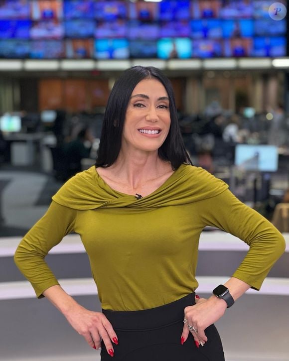 Michelle Barros deixou a Globo em 2022 após quase 10 anos comandando jornais da emissora
