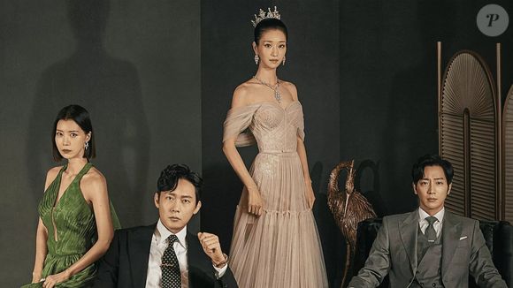 'Véspera': após perder a família para a elite, Lee Ra-el volta anos depois e mira Kang Yoon-gyeom, usando um divórcio como ferramenta para destruir o império dele e executar sua vingança