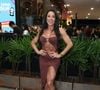 Ex-mulher de Belo, Gracyanne Barbosa aposta em look marrom e exibe corpo sarado em vestido marrom para festa após a final do 'BBB 25'.