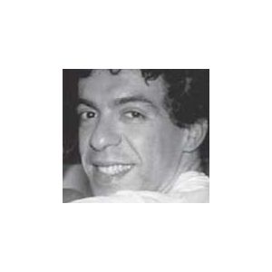 Ricardo de Almeida foi o primeiro filho de Manoel Carlos a morrer: ele faleceu em 1988, aos 32 anos, em decorrência de complicações do vírus HIV