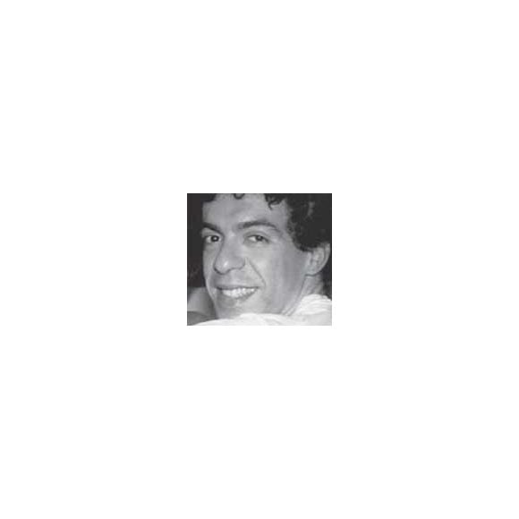 Ricardo de Almeida foi o primeiro filho de Manoel Carlos a morrer: ele faleceu em 1988, aos 32 anos, em decorrência de complicações do vírus HIV
