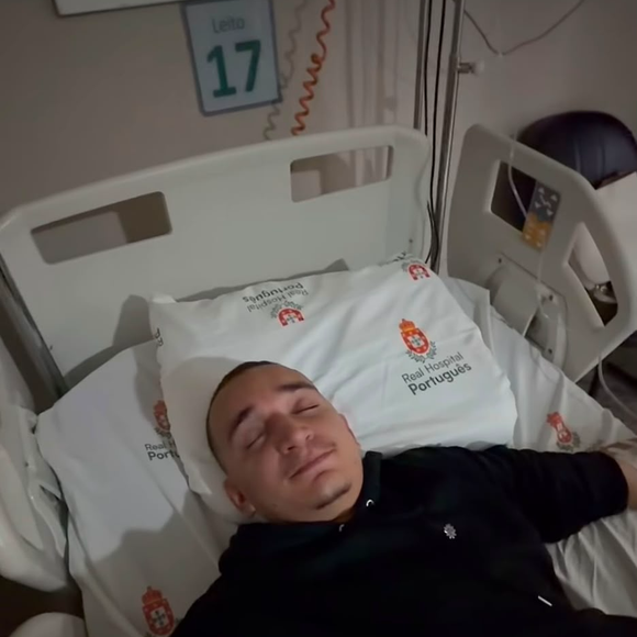 Internado após ser diagnosticado com influenza, João Gomes cancelou apresentações em Pernambuco e na Bahia. Veja o que aconteceu