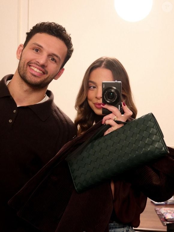Gonçalo Ramos desbancou Cristiano Ronaldo como herói de Portugal em vitória sofrida contra a Croácia - na foto, ao lado da mulher, Margarida Amaral
