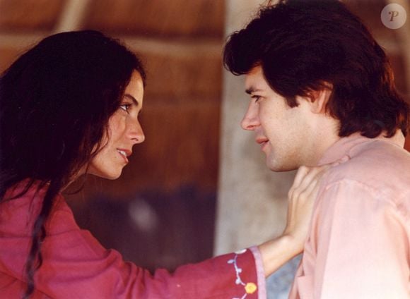 Giovanna Antonelli e Murilo Benício interpretaram Jade e Lucas na novela 'O Clone'