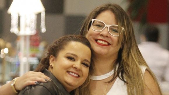 'Vi que a nossa amizade...': Marília Mendonça e Maiara viveram paixão pelo mesmo homem; em novo documentário, irmã de Maraisa revela sua reação com descoberta