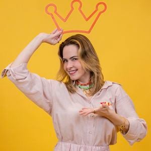 Vendida por R$ 498,00 no site oficial da Louloux, a sandália usada no 'BBB 26' reforça que ser chic também é valorizar o design brasileiro e a moda nacional