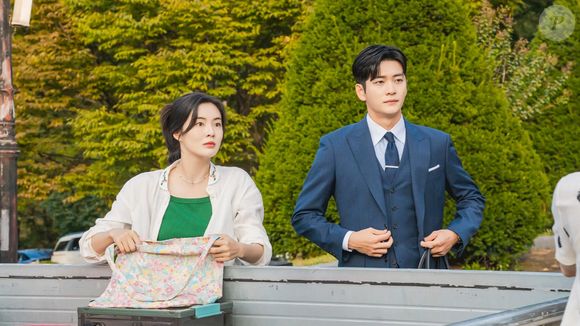 'Amor e Batatas': uma pesquisadora de batatas vive uma relação de amor e ódio com um diretor que ameaça seu emprego