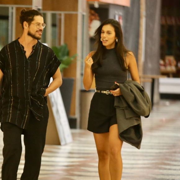 José Loreto e Alane Dias, do 'BBB', foram alvo de fotos após noite de teatro em janeiro de 2025