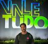 O ator português Ângelo Rodrigues é quem interpreta o personagem Martin, o namorado da vilã no remake da clássica "Vale Tudo", da TV Globo