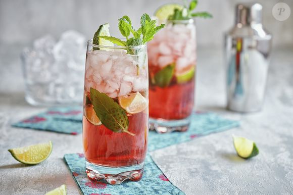 “Misturo maçãs, repolho, espinafre, limão e gengibre no meu Vitamix de manhã”, revelou.