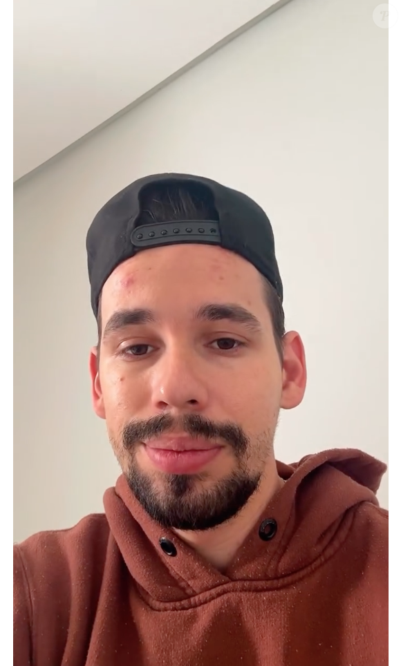 Em um vídeo gravado no Instagram, Lucas Borbas revelou que deixará o apartamento do casal em Cascavel