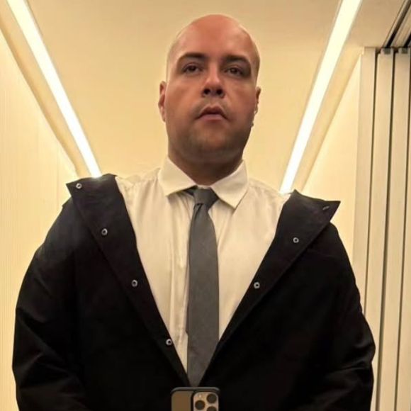 Tiago Abravanel abre o jogo sobre segredo de emagrecimento de 23 kg com dieta e remédios: 'Não pode ser paranoia'