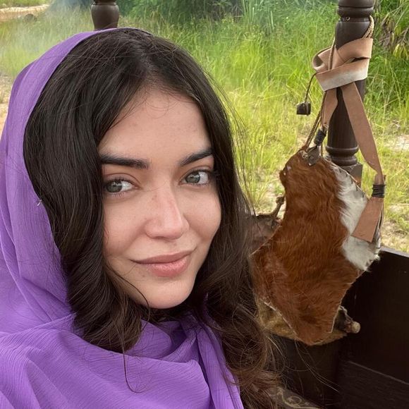 Anna Rita Cerqueira está gravando a última temporada da novela 'Reis', da Record, no papel de Azuba