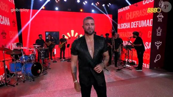 Diogo Nogueira no 'BBB 25': cantor embalou diversos sucessos e animou a casa mais vigiada do país na madrugada deste sábado (22)