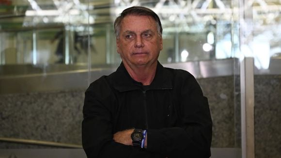 Jair Bolsonaro, então deputado federal, outro parlamentar e o ex-governador do Paraná apontaram que deputados ganharam até 85 mil dólares para trocarem de partido