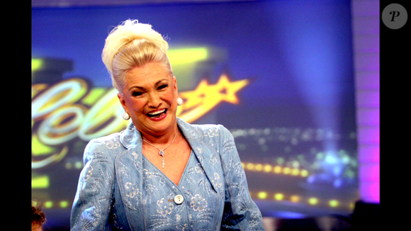 Após Hebe Camargo causar polêmica, vice-presidente do SBT disparou memorando que foi pregado nas paredes do canal