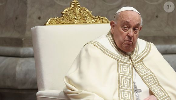 'Papa Francisco teve uma noite tranquila e acordou pouco depois das 8h', resumiu o Vaticano em 7 de março de 2025