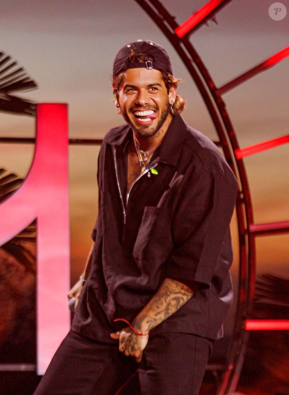 Zé Felipe negou compra de casa em Londrina (PR), cidade natal da namorada, Ana Castela