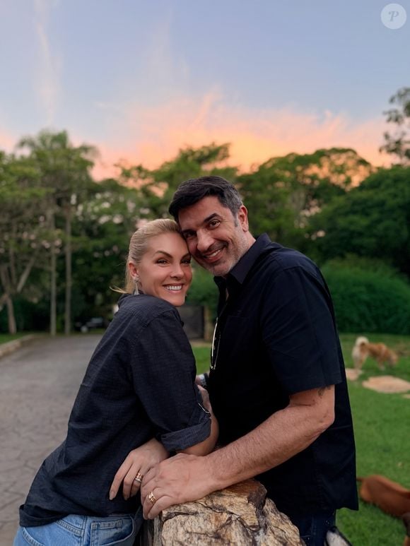 Juntos há 2 anos, Ana Hickmann e Edu Guedes estão de casamento marcado para setembro deste ano