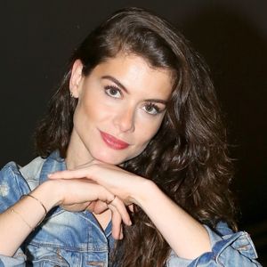 Alinne Moraes admite susto por interesse público em namoro com Cauã Reymond e revela passado de relações tóxicas e abusivas: 'Muitas'