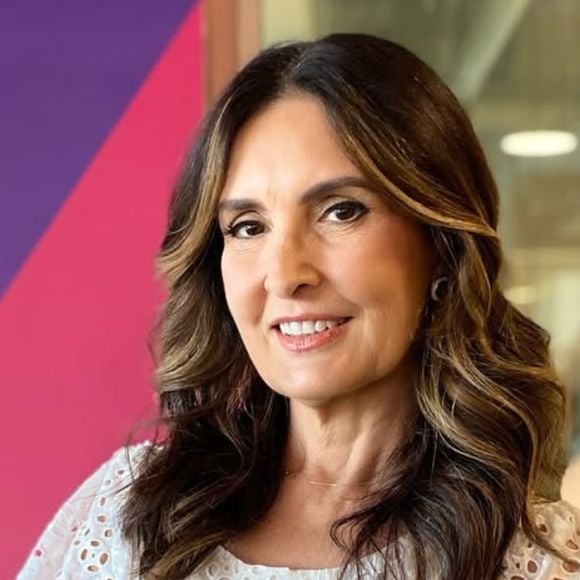 Fátima Bernardes apresenta 'novo William' na família e detalhe faz web citar jornalista: 'Homenageando o William Bonner'