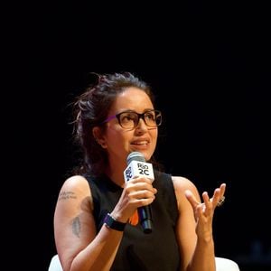 Manuela Dias: o colunista aponta que, mesmo diante do crescimento da audiência de ‘Vale Tudo’, a Globo não vê com bons olhos a forma que ela tem lidado com as críticas na web