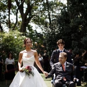 Faustão necessitou de cadeira de rodas para o casamento da filha, Lara Silva