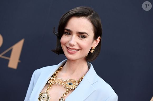 Mulheres com rosto oval ou levemente em formato de coração costumam ser especialmente favorecidas pelo corte bob minimalista