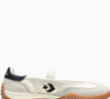 O novo tênis da Converse com estética de sapatilha de balé prova que conforto e elegância podem, sim, andar juntos no dia a dia