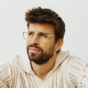 O nome de Gerard Piqué voltou aos holofotes neste sábado (2), durante o show de Shakira no Rio de Janeiro. Em meio à apresentação histórica da cantora, fãs entoaram vaias e xingamentos ao ex-jogador