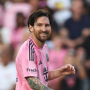 Visual de Lionel Messi não durou muito e ele o mudou para o Mundial de Clubes da FIFA