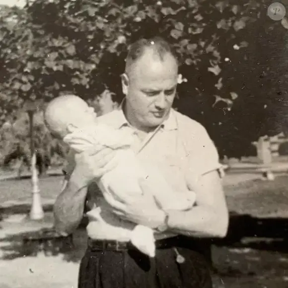 Pedro Bial é filho de alemães, que deixaram o país rumo ao Brasil para se refugiar do nazismo na década de 1930