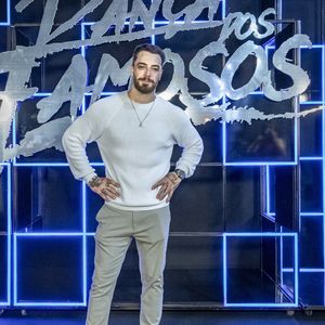 Ator Felipe Titto revela dificuldade em cena completamente pelado