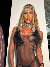 Inimiga da moda ou ícone fashion incompreendido? 12 looks de Virgínia que causaram polêmica na web muito antes do vestido transparente no Carnaval 2025