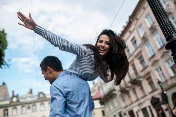 Quer ser uma pessoa mais gentil? Especialistas ouvidos pela revista Time listam 8 atitudes simples que ajudam a melhorar relações e aumentar o bem-estar