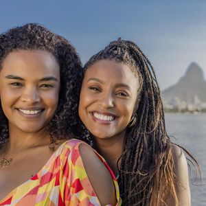 Sheron Menezzes fala da parceria com Lucy Ramos na novela 'Por Você': A Juli vai virar amiga do público e, quando ela vai embora, todos nós vamos sentir. Tudo o que acontecer com a Bela em função da Juli vai ser muito bem aceito e querido."