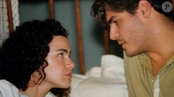 Giuliana (Ana Paula Arósio) fica com ciúme da possível aproximação de Matteo e Rosana