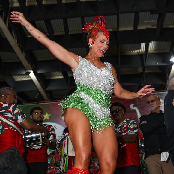 Virgínia Fonseca destacou que o fato de substituir Paolla Oliveira também aumenta a pressão