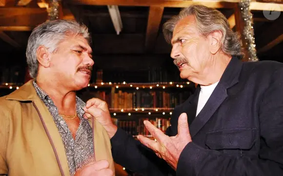 Jackson Antunes sentiu pela primeira vez a fúria dos espectadores nas ruas graças ao Leonardo de ‘A Favorita’