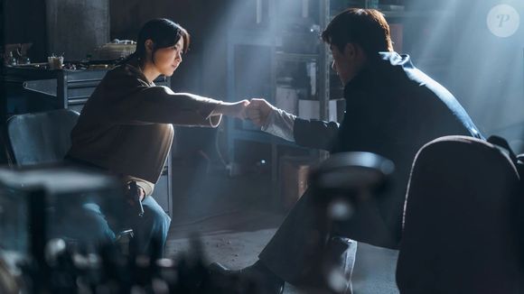 'Gold Land' está disponível no Disney+ e terá, ao todo, 10 episódios. Não perca essa maratona!