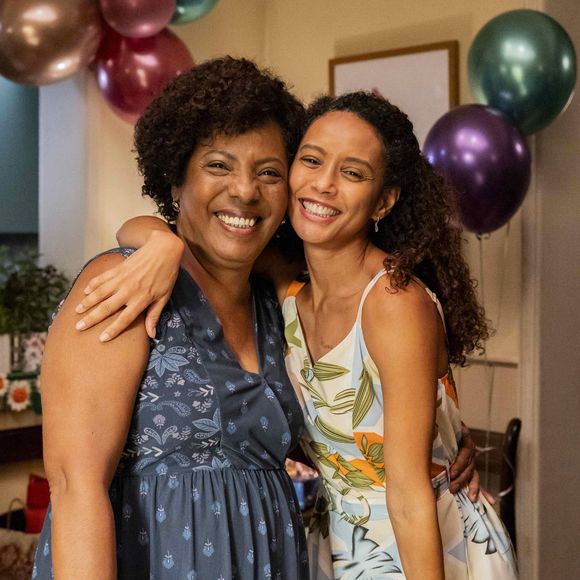 Taís Araujo rebateu as críticas ao figurino da personagem em recente entrevista ao jornal O Globo: ‘Quem critica não tem noção do que é o Brasil’