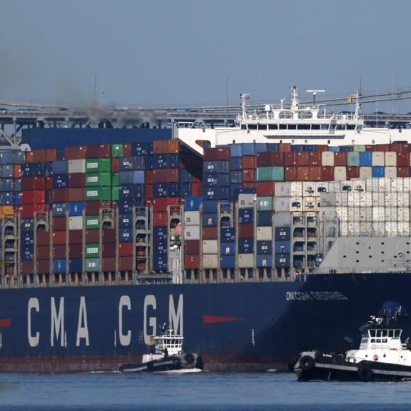 China anunciar tarifas de 125% sobre produtos americanos, em resposta às novas taxas impostas pelo presidente Donald Trump