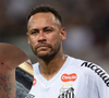 Neymar se irritou com a arbitragem em mais um jogo do Santos neste domingo, 31 de agosto de 2025