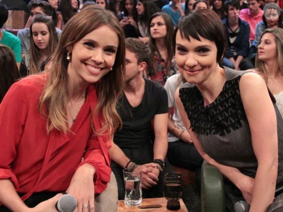 Cynthia Falabella já substituiu Débora Falabella na novela 'O Clone' por vcaudsa de meningite