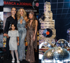 Túnel de LED, bolo gigante de 1,40m e globos espelhados: os detalhes do aniversário LUXUOSO de Ticiane Pinheiro em xx fotos