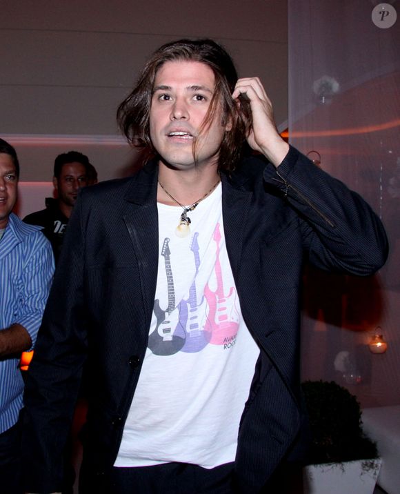 Dado Dolabella não citou o nome de Luan Pereira ao comentar confusão em festa que envolveu Wanessa Camargo: 'Ele que estava bêbado, tropeçou e caiu… aí a galera que viu no chão já supôs coisas'