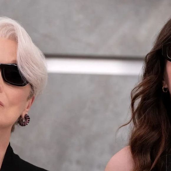 ‘O Diabo Veste Prada 2’ mostra Miranda Priestly enfrentando o declínio da revista e novas disputas nos bastidores do mercado de luxo