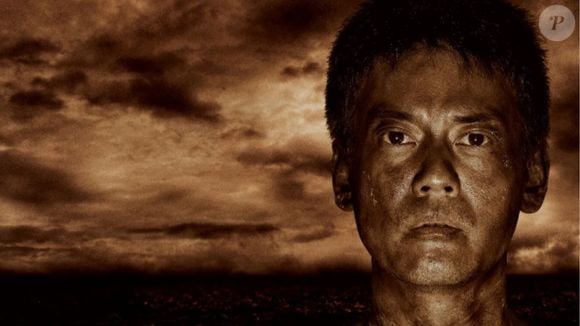 'Terreno Árido': um pai volta após anos para o cenário das plantações de cana e enfrenta o passado enquanto tenta salvar o filho gravemente doente